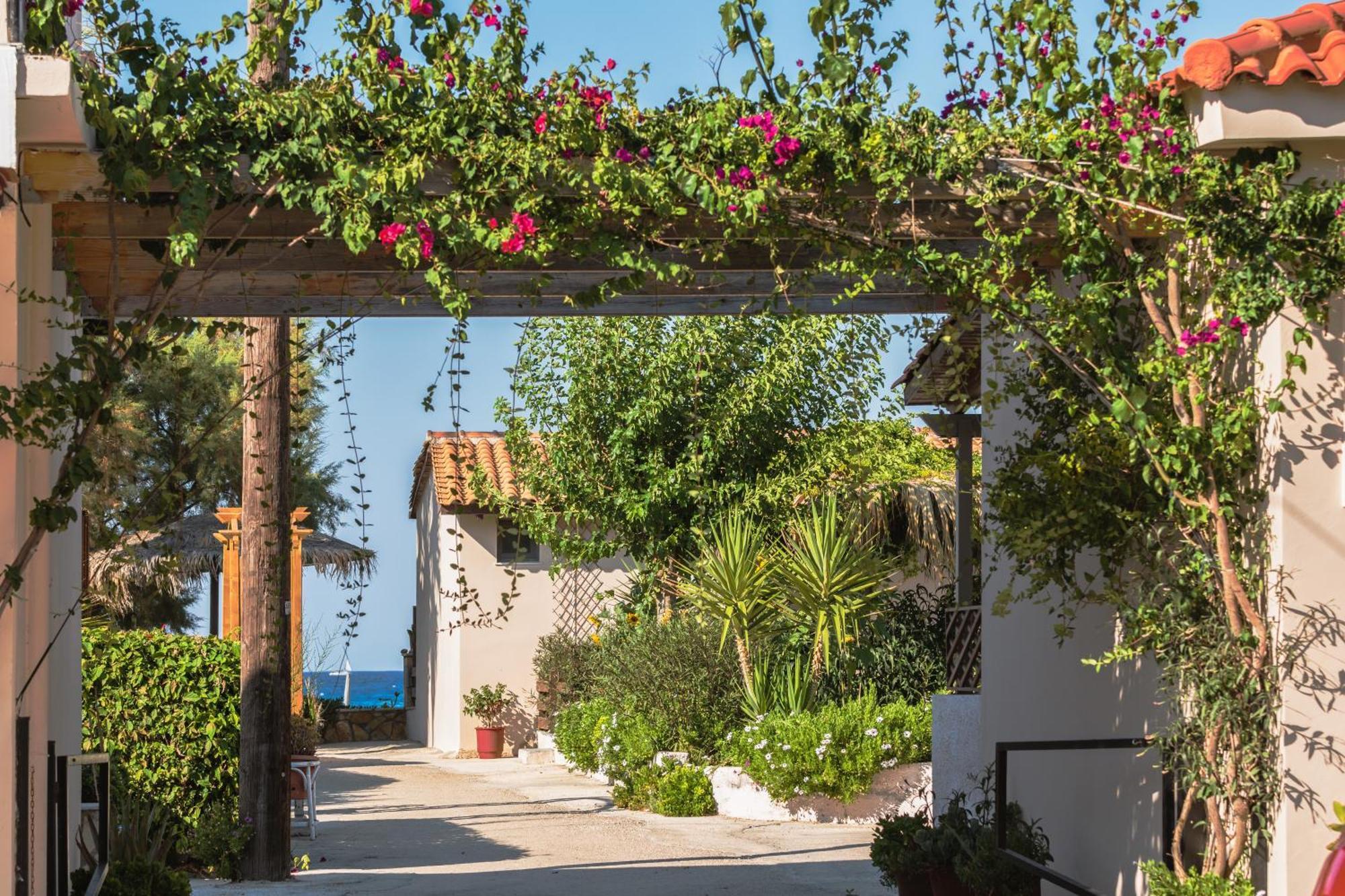 Garden Studios Alykes  Exterior foto